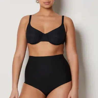 AUREN™ Shaping Thong – for a perfect silhouette every day